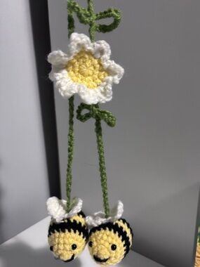 Handmade Crochet Bee and Daisy Hanging Decor